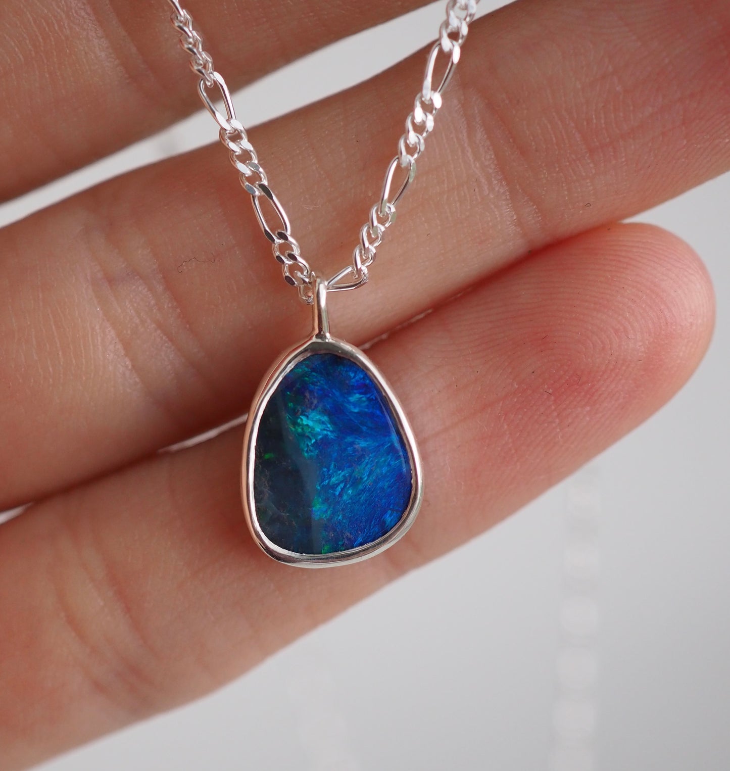 Simple Pendant Design