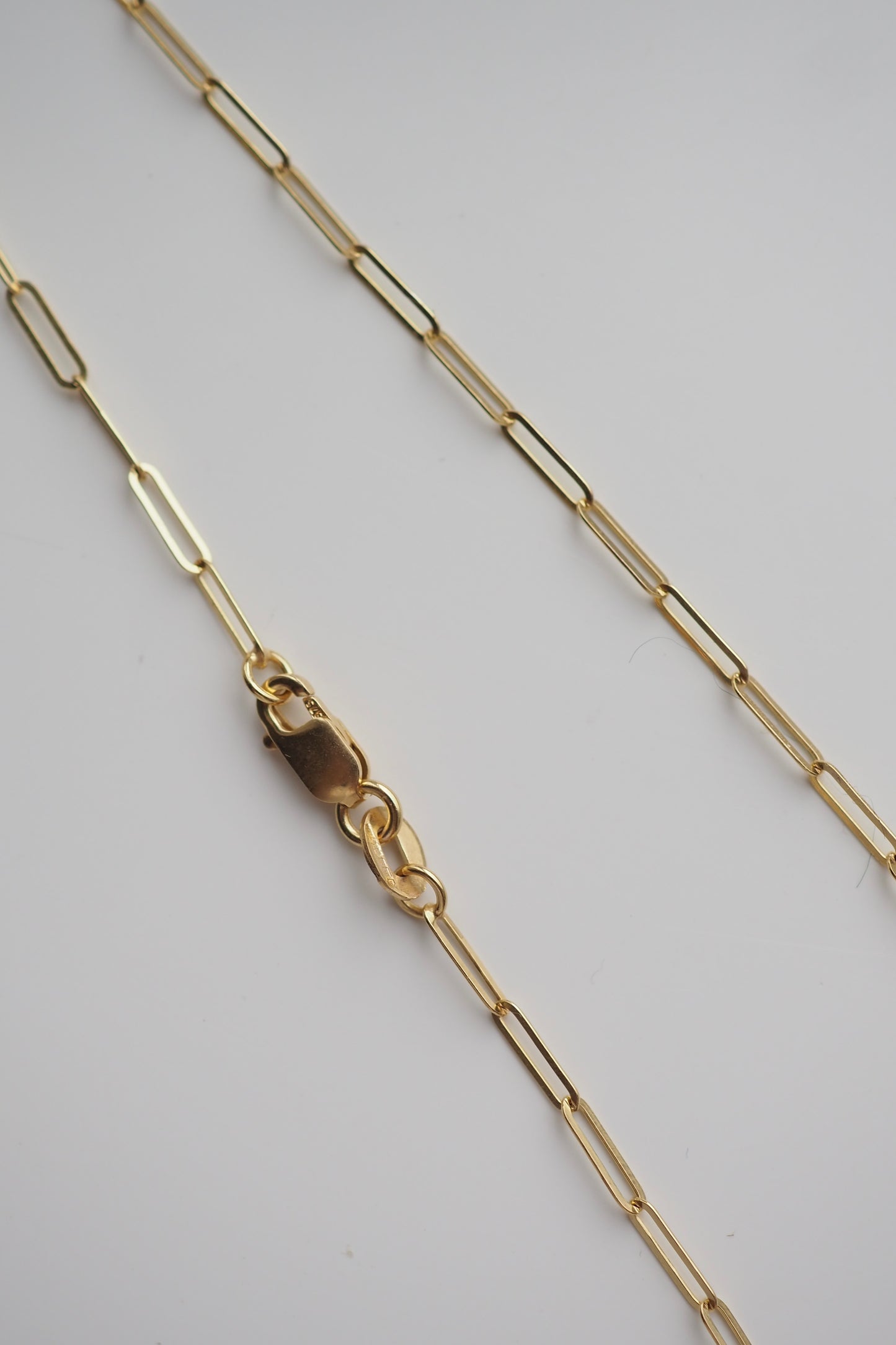 9ct Yellow Gold 1.8mm Paperclip Chain - Hallmarked